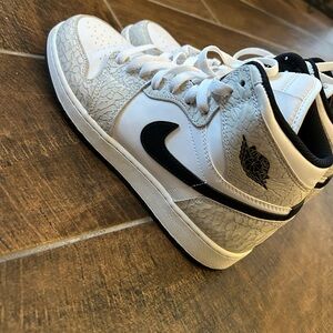 Nike White and Black Athletic High-Top Shoes